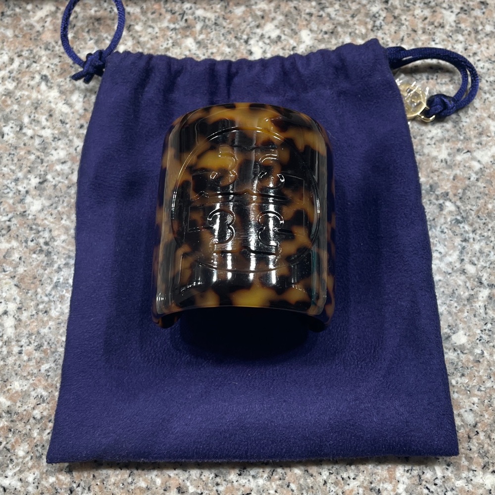 Tory Burch Tortoiseshell Cuff Bracelet - Picture 6 of 7